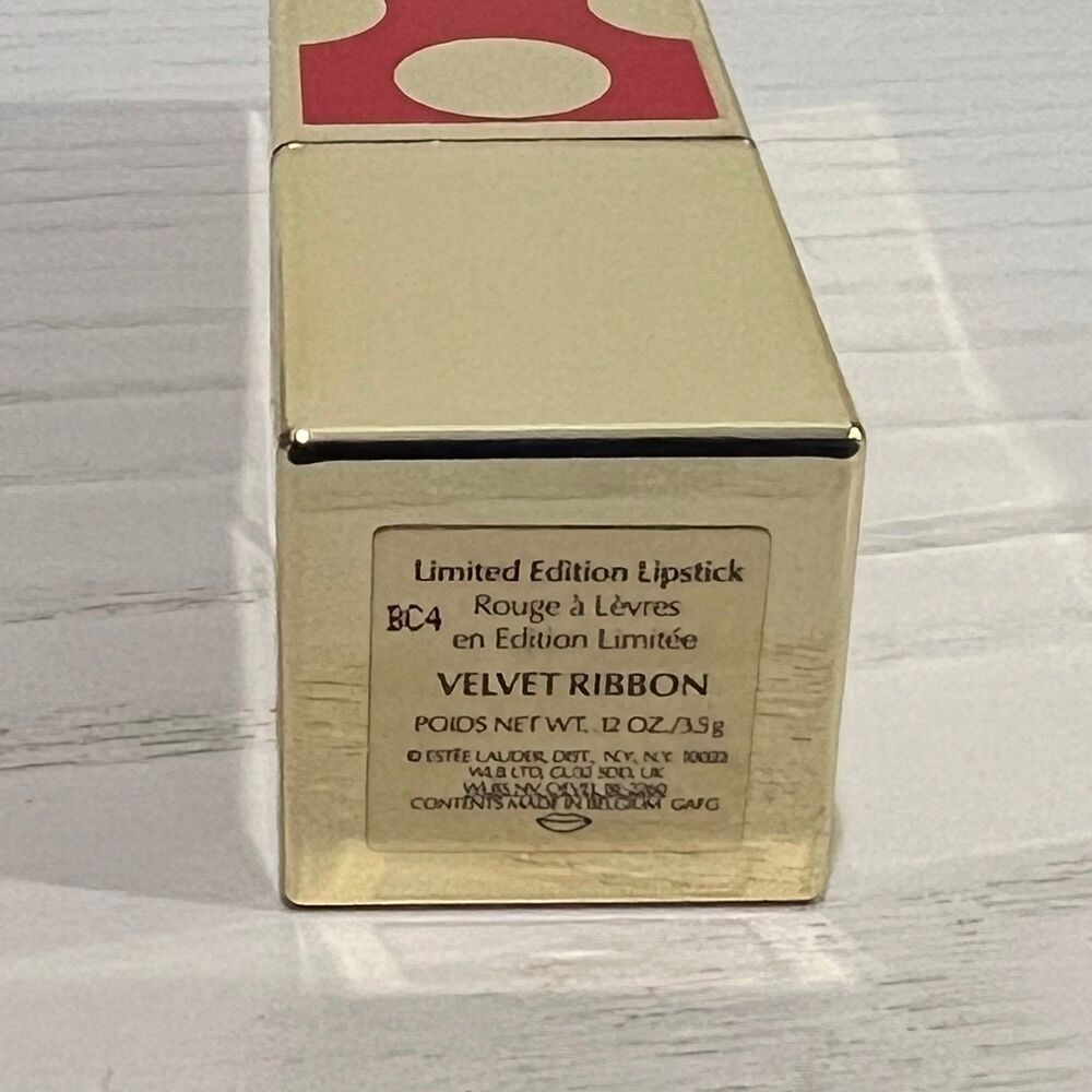 Estee Lauder Limited Edition Lipstick VELVET RIBBON BC4 - Picture 2 of 3